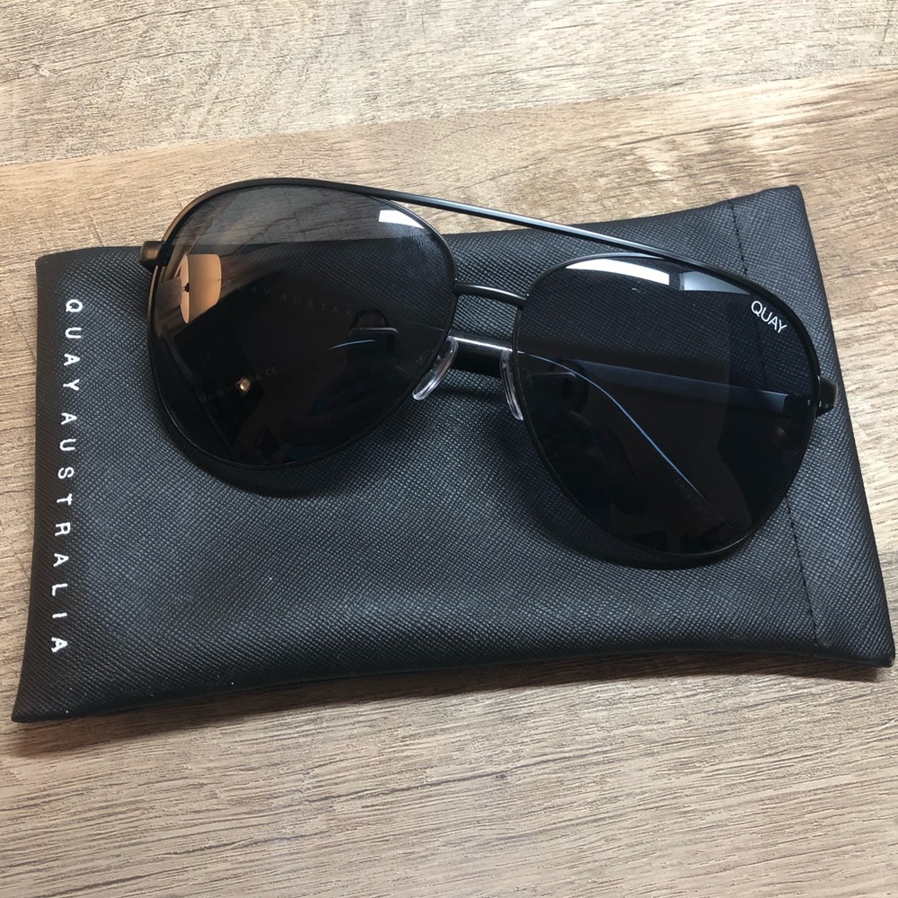 QUAY “Vivienne” Oversized Aviator Sunglasses